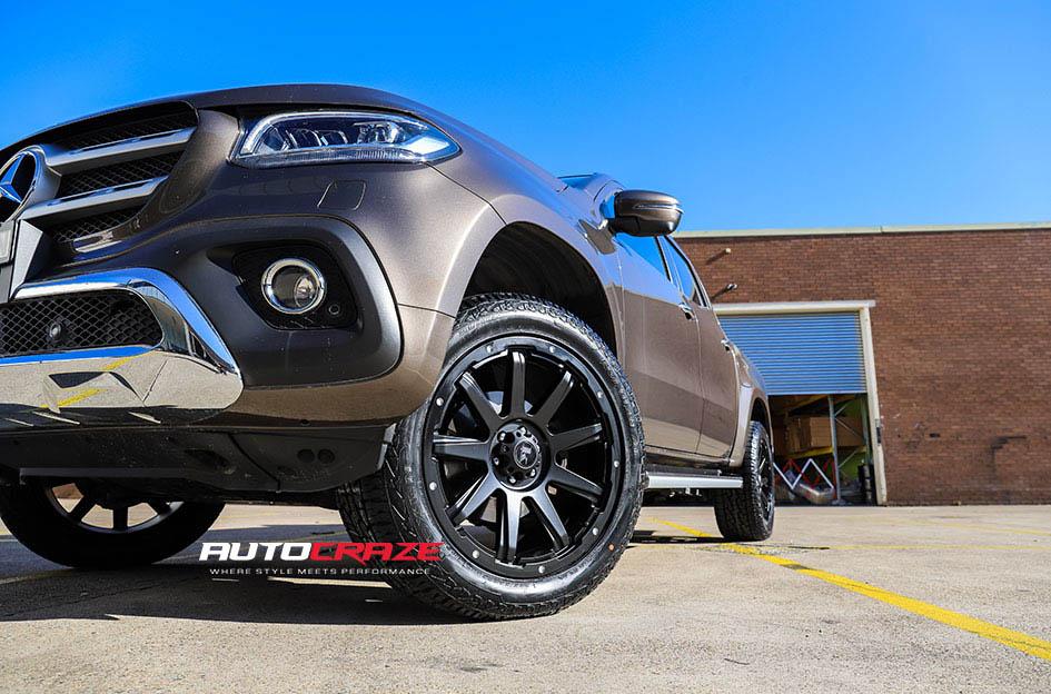 MERCEDES X CLASS GATOR SATIN BLACK